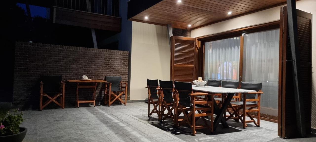 Heaven Luxury Villa Nea Roda Exterior foto