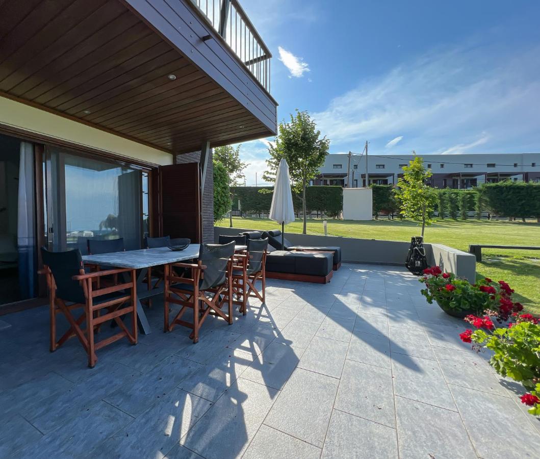 Heaven Luxury Villa Nea Roda Exterior foto