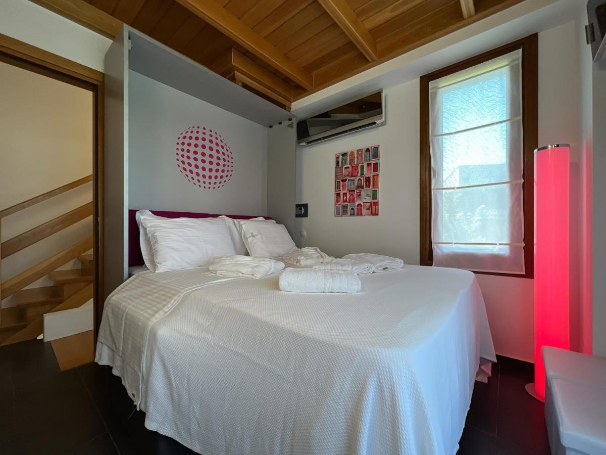Heaven Luxury Villa Nea Roda Exterior foto